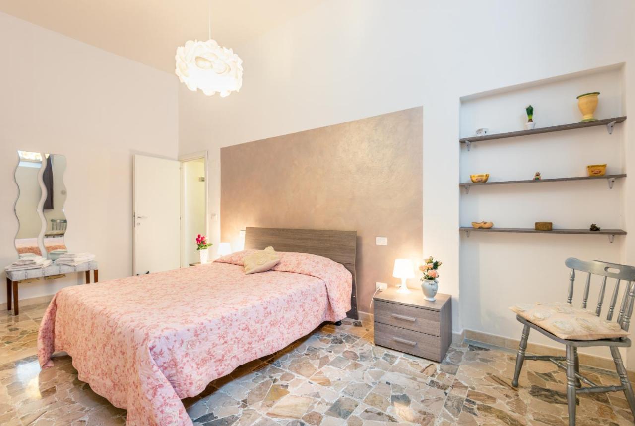 Casa Vacanze Nonna Norma ซานมีเนียโต ภายนอก รูปภาพ